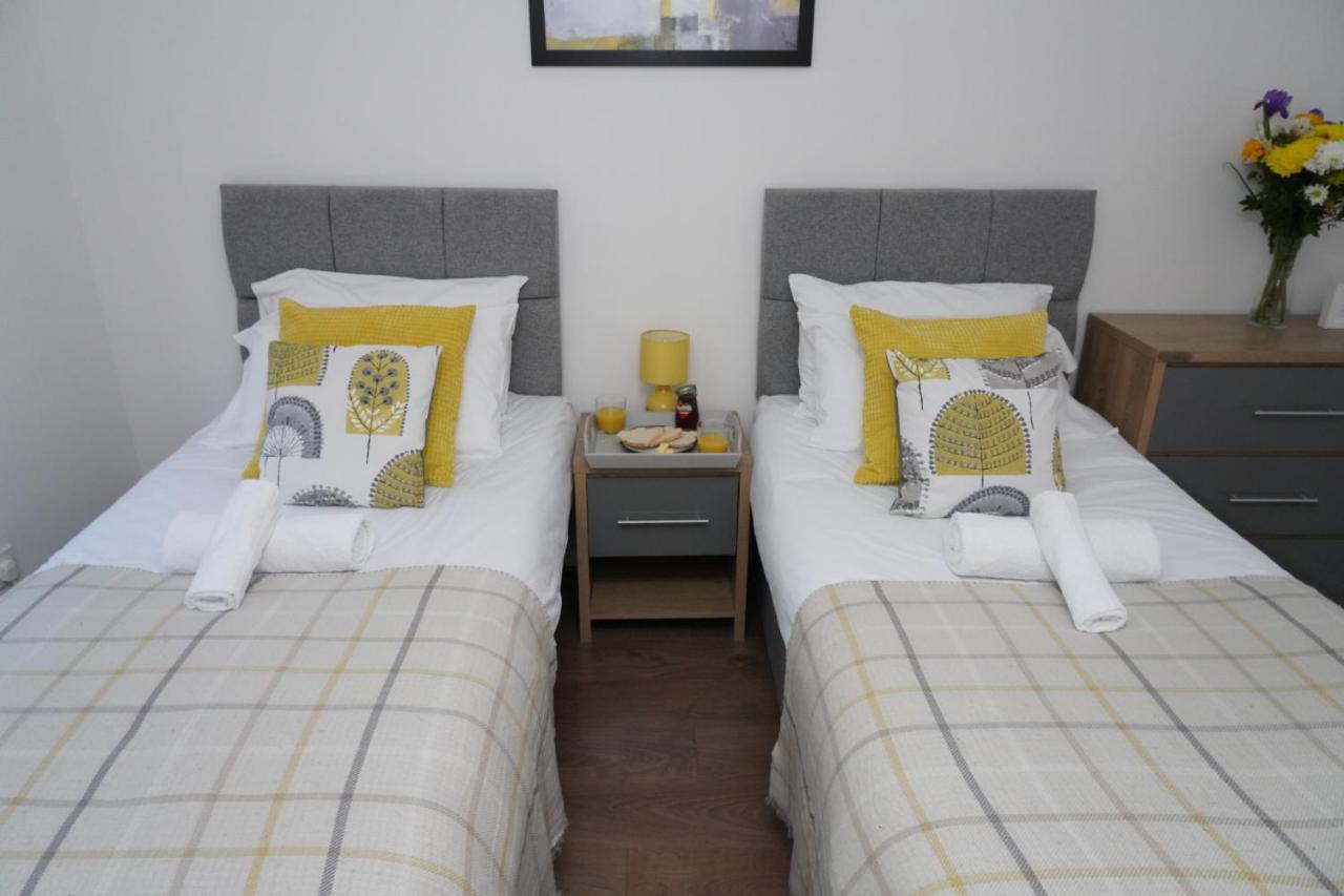 2Bedrm-4Guests-Parking-Nearstation Appartement Londen Buitenkant foto